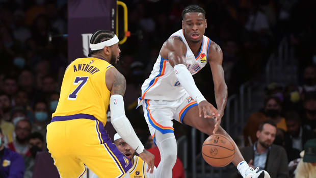Shai Gilgeous-Alexander, Carmelo Anthony